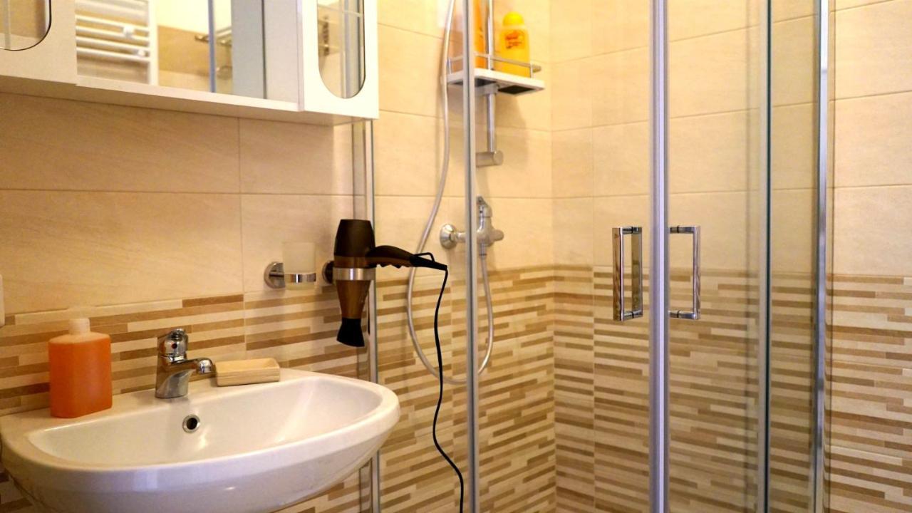 La Lanterna Sul Como Civitavecchia Zewnętrze zdjęcie